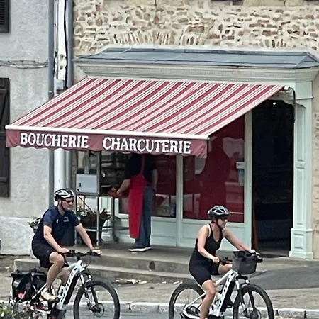 Apartment Delightful French Rustic *