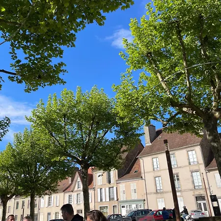 Delightful French Rustic Apartment *