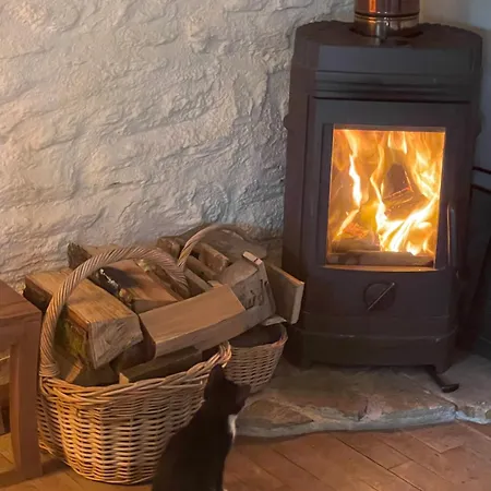 Delightful French Rustic Apartment Jumilhac-le-Grand