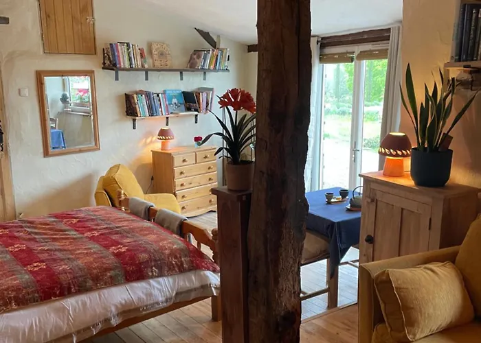 Delightful French Rustic Апартаменты