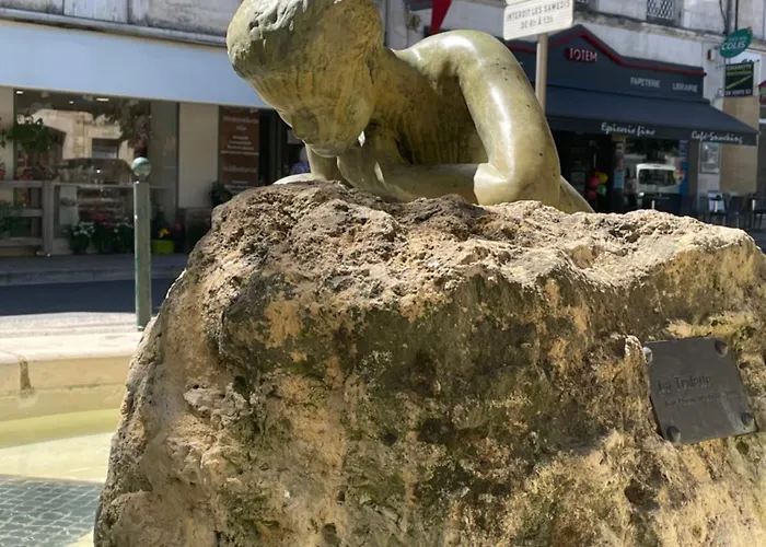 Апартаменты Delightful French Rustic Jumilhac-le-Grand