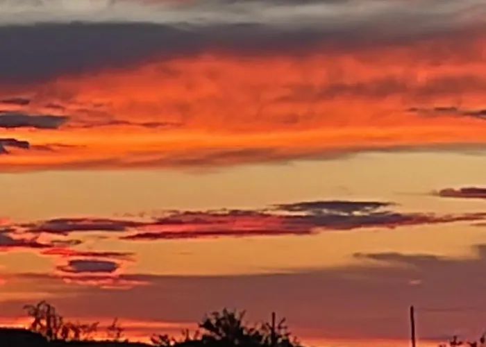 Апартаменты Delightful French Rustic *