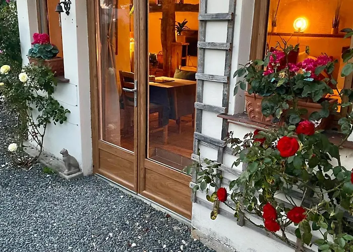 Delightful French Rustic Апартаменты