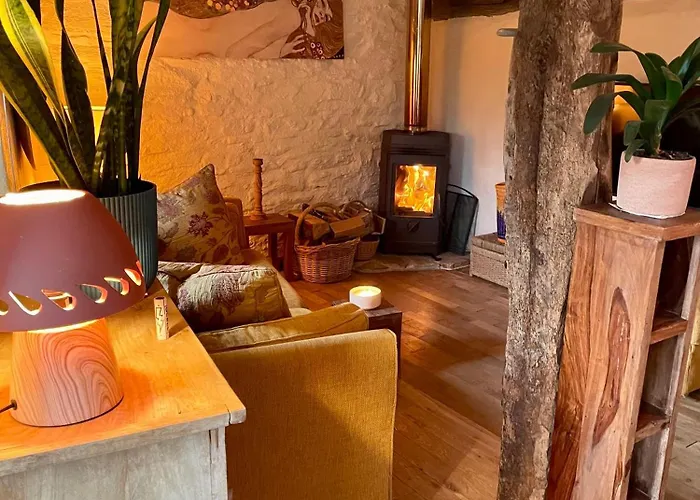 Апартаменты Delightful French Rustic *