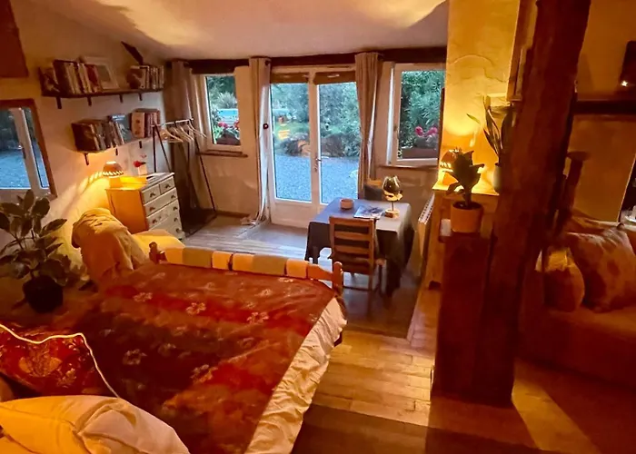 Delightful French Rustic Апартаменты